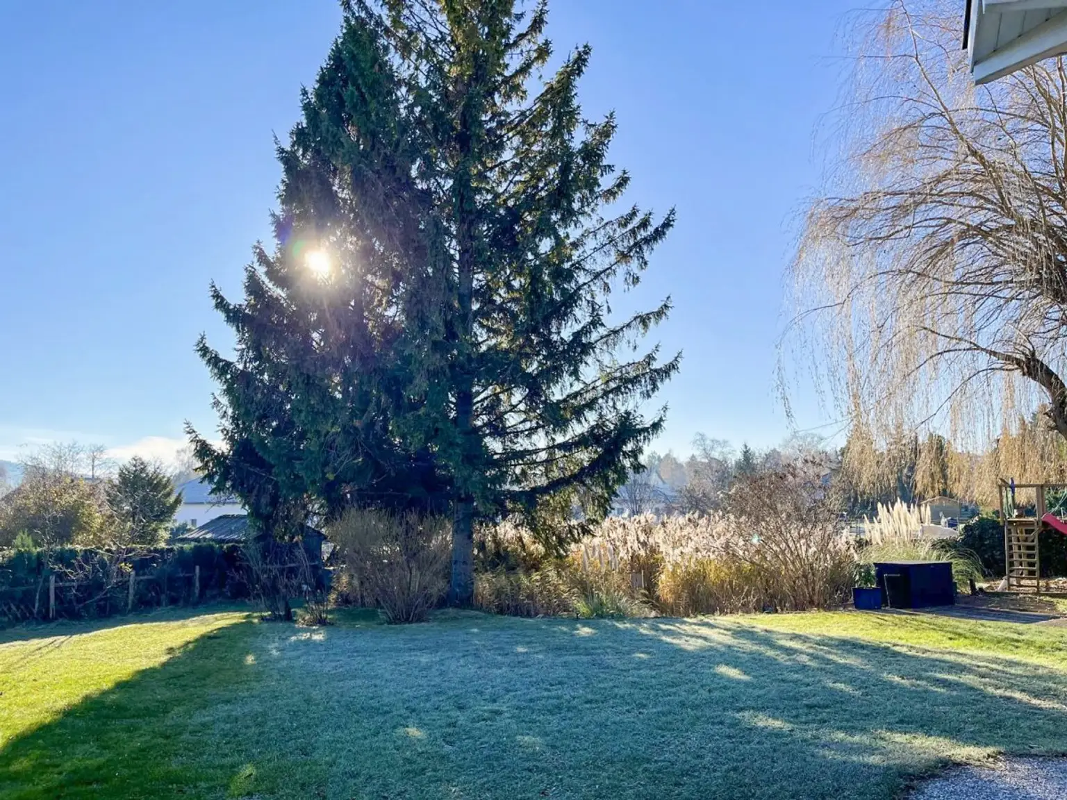 [06540] Baugrund in Ruhelage mit bestehender Doppelgarage!
