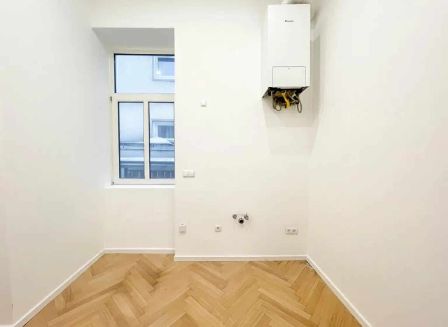 Hofseitige wunderschön sanierte 2-Zimmer-Altbauwohnung – Ruhe & perfekte Aufteilung