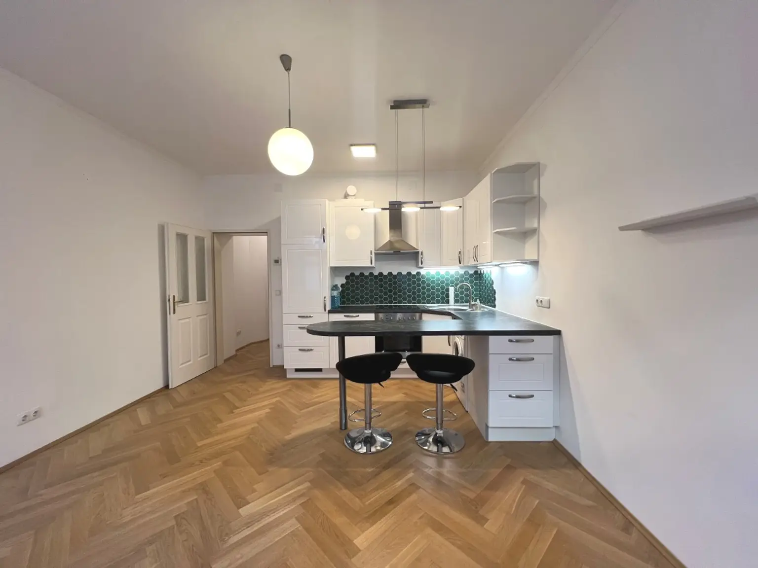 9 | Moderne ZWEI Zimmer Wohnung  – an der Grenze zwischen dem 14 und 15 bez. | Prima Service Immobilien