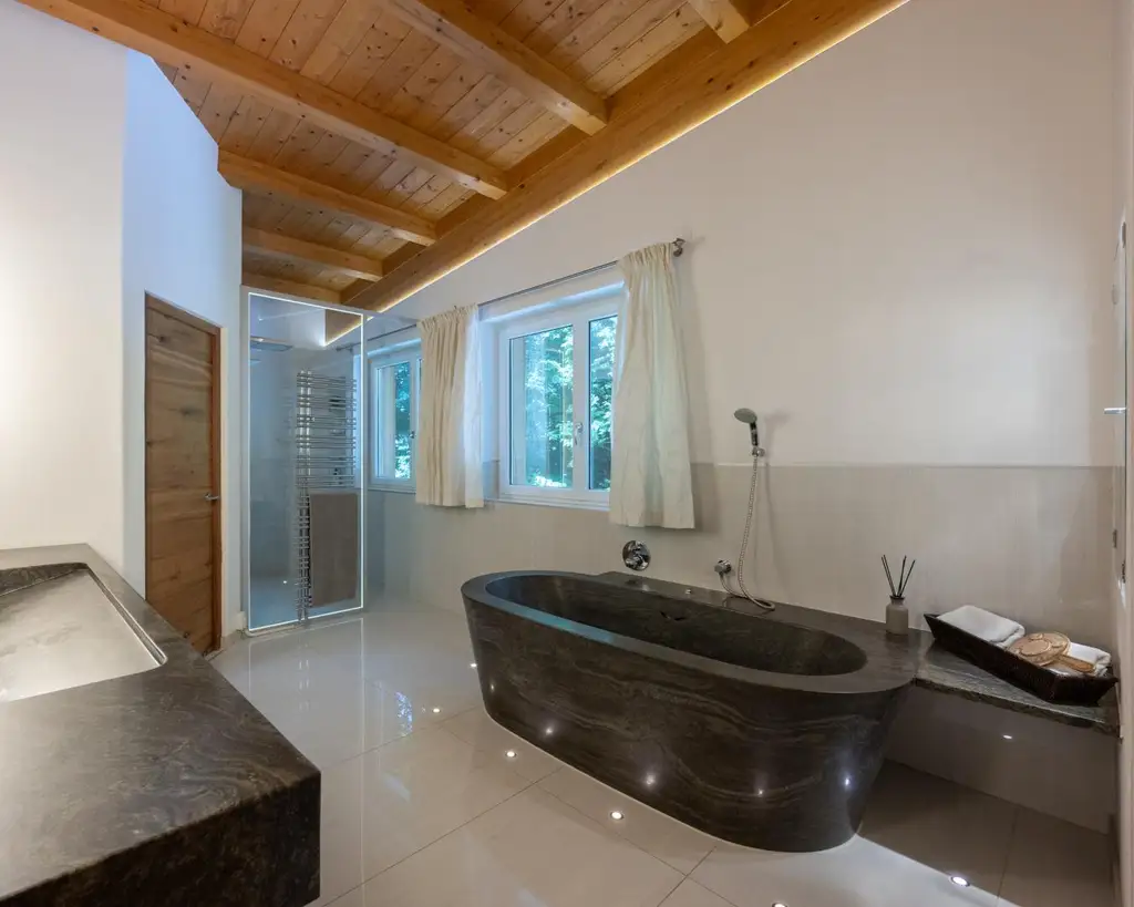 NEU! "Das perfekte Nest" - eingebettet zwischen Bergpanorama und Luxus!