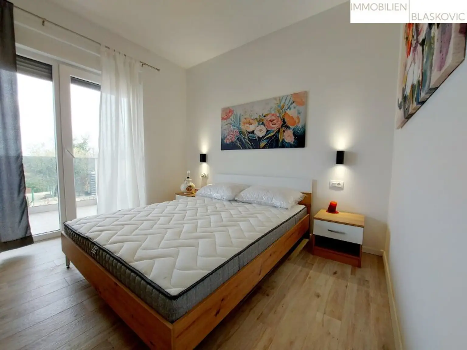 Sehr geräumige Villa mit Swimmingpool