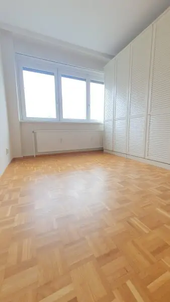 Gepflegte Drei Zimmer Neubauwohnung in gesuchter Lage - hoher Liftstock