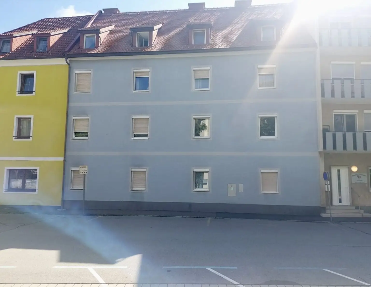 Investition für Anleger: Zinshaus mit 8 Wohnungen und 2 Garagen in Zeltweg, Steiermark
