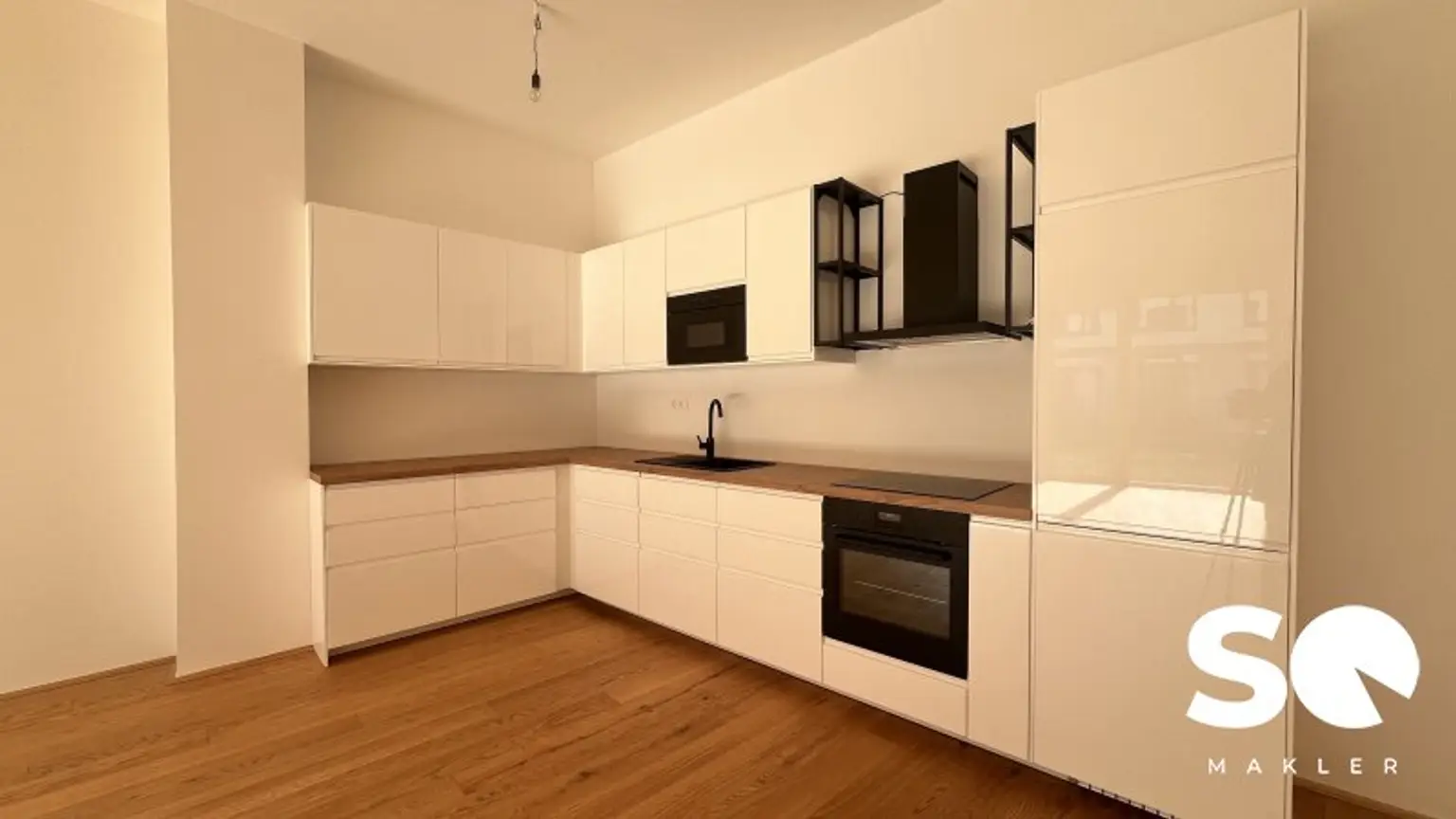# SQ - TOWNHOUSE NÄHE WALLENSTEINPLATZ/AUGARTEN - 1200 WIEN - ABSOLUTE RUHELAGE - HNr. 8