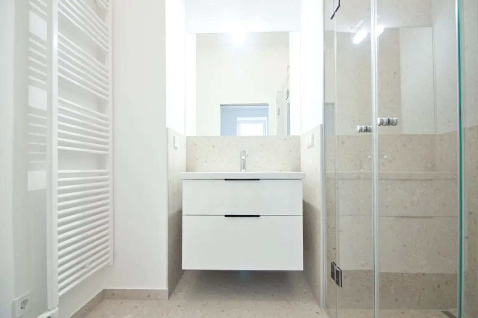 ERSTBEZUG nach Generalsanierung | Fußbodenheizung | tolle Ausstattung | guter Grundriss