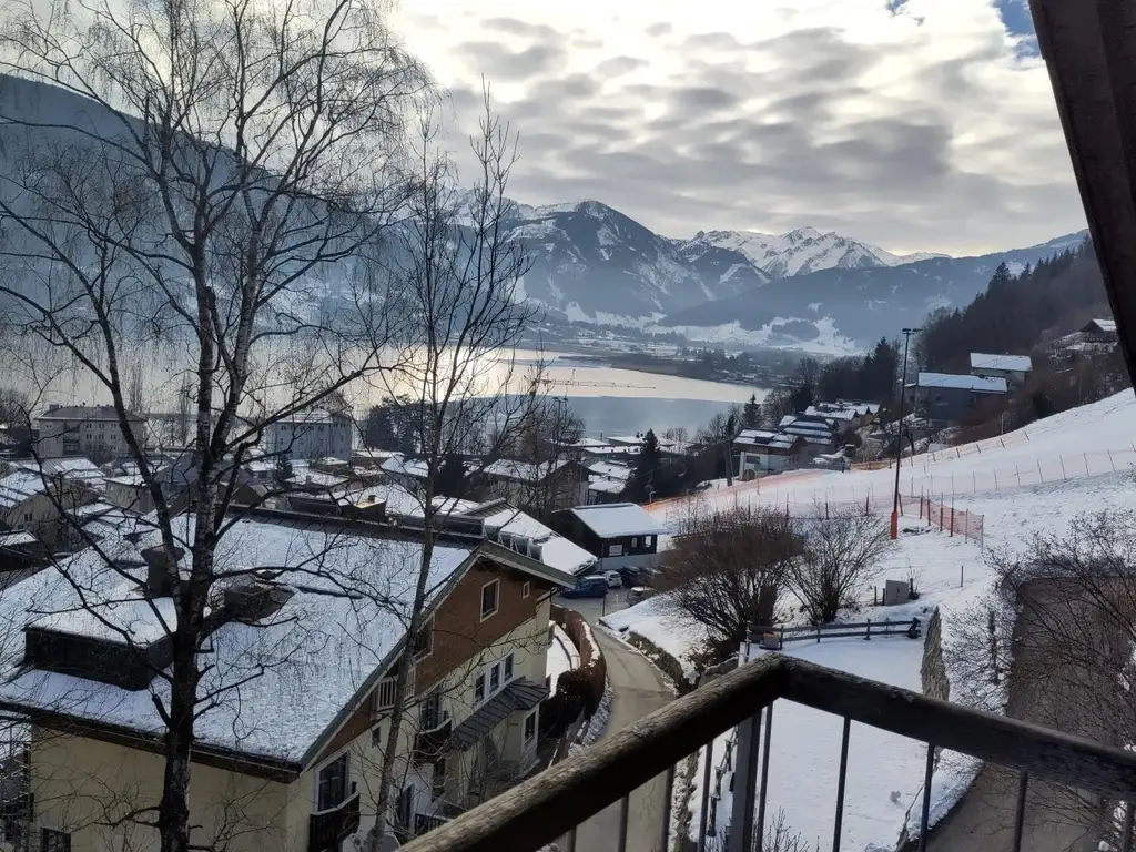 Möblierte 3-Zimmer-Ferienwohnung mit Seeblick in Zell am See zur Langzeitmiete