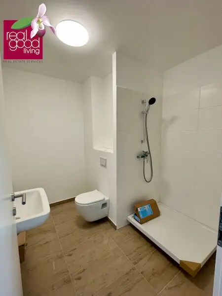 Dachterrassenapartment in einem repräsentativen Gründerzeithaus!