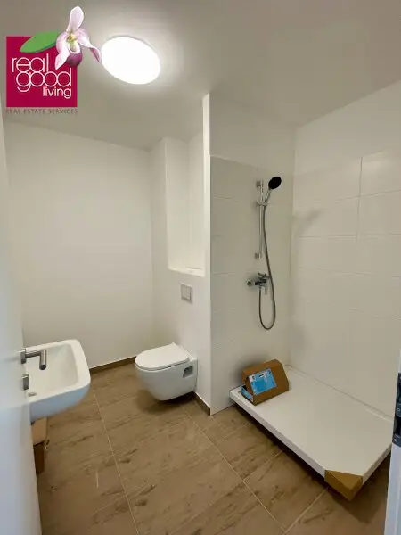 Dachterrassenapartment in einem repräsentativen Gründerzeithaus!