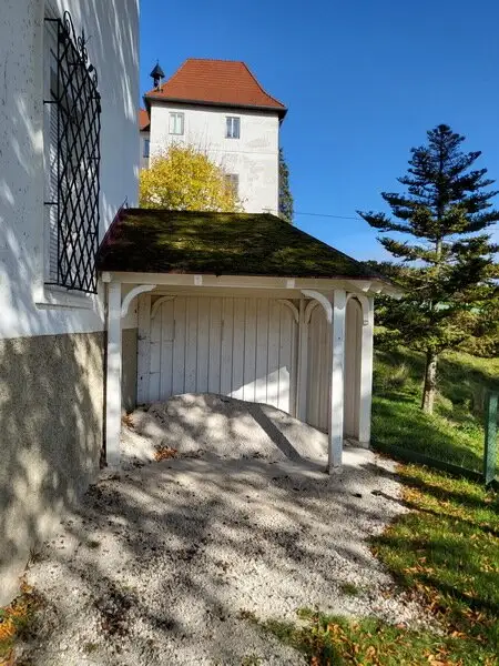 Renaissance-Schloss auf 15 ha Grund – seltene Gelegenheit für touristische Nutzung oder Family Office