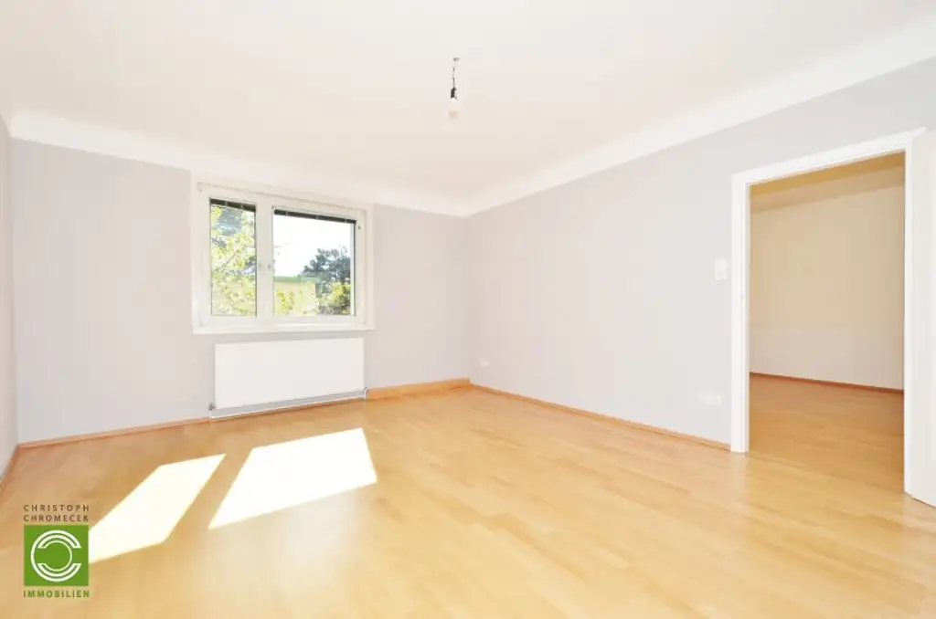 CHRISTOPH CHROMECEK IMMOBILIEN - PERCHTOLDSDORF - Ruhige 2-Zimmer mit Balkon nahe dem Zentrum!