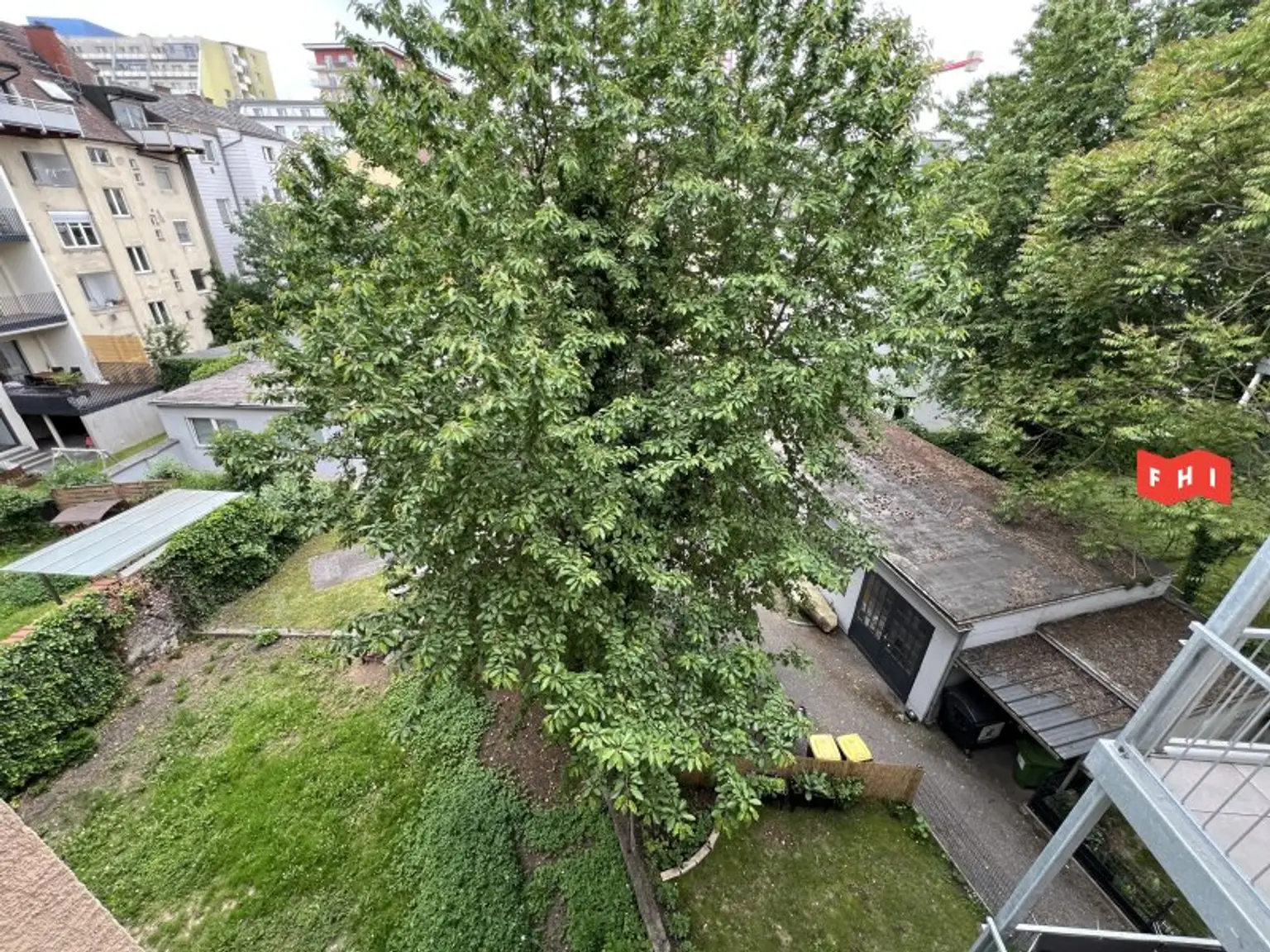 Komfortable Altbau Wohnung im Zentrum
