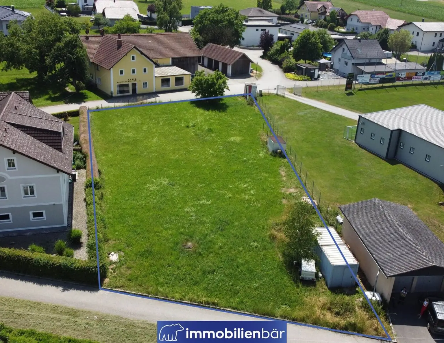 Platz für Ihre Ideen: 1.592 m² Grundstück in Kallham-Auing