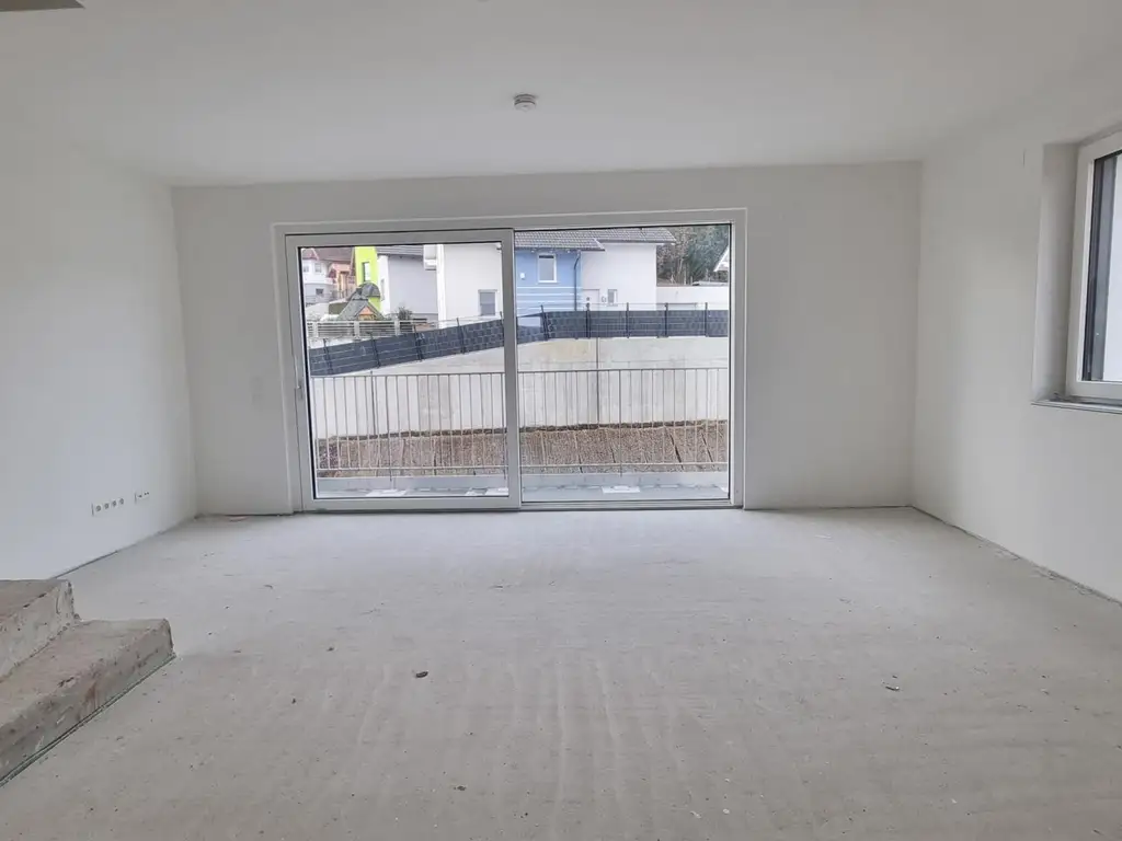 4-ZIMMER NEUBAUWOHNUNG IN SONNIGER RUHELAGE