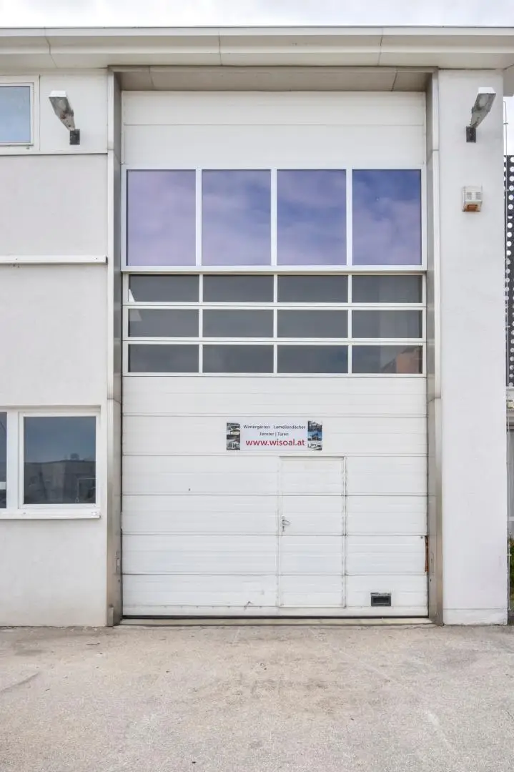 Zufahrt Hallenbereich