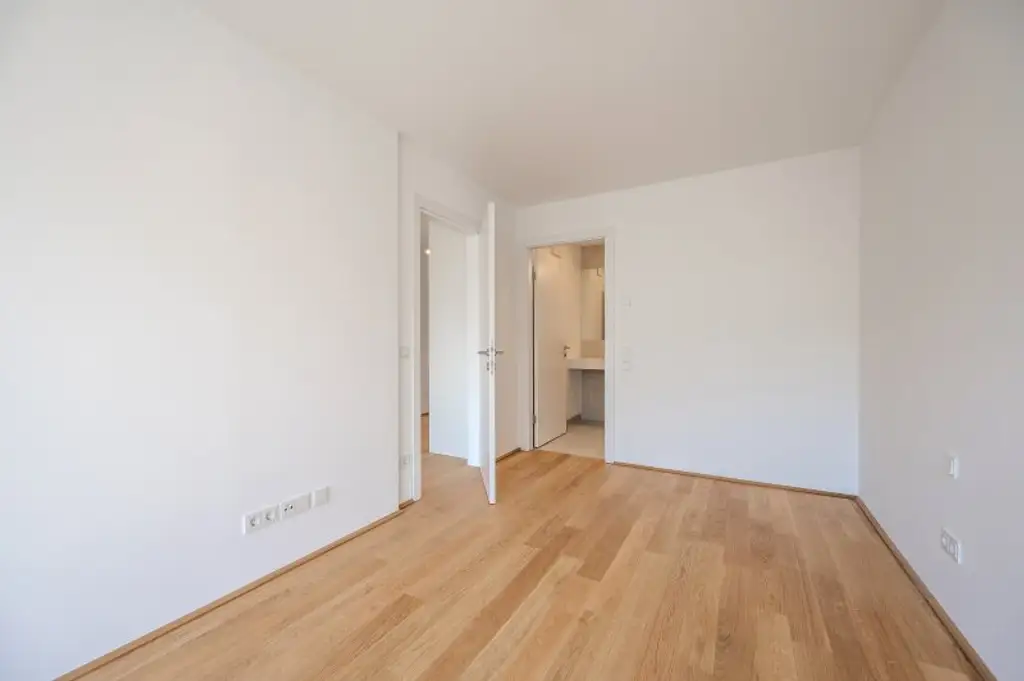EDUART-Die Kunst des Wohnens: Hochwertiger 2-Zimmer ZWEITBEZUG mit ca. 6m² Balkon/Loggia! (6/7)
