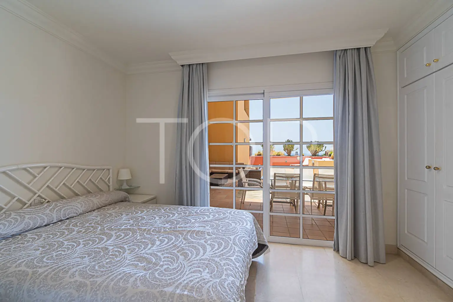 Apartment-El-Duque-Bedroom1-Tenerife