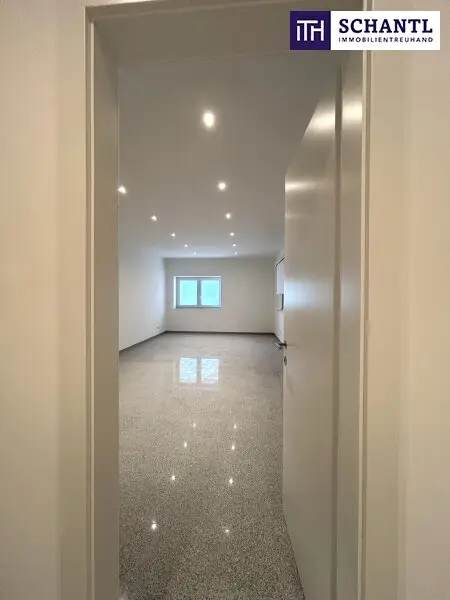Seminarraum oder doch Kleinwohnung?  Modernes Badezimmer und ein Abstellraum - in Reiteregg Gemeinde Sankt Bartholomä