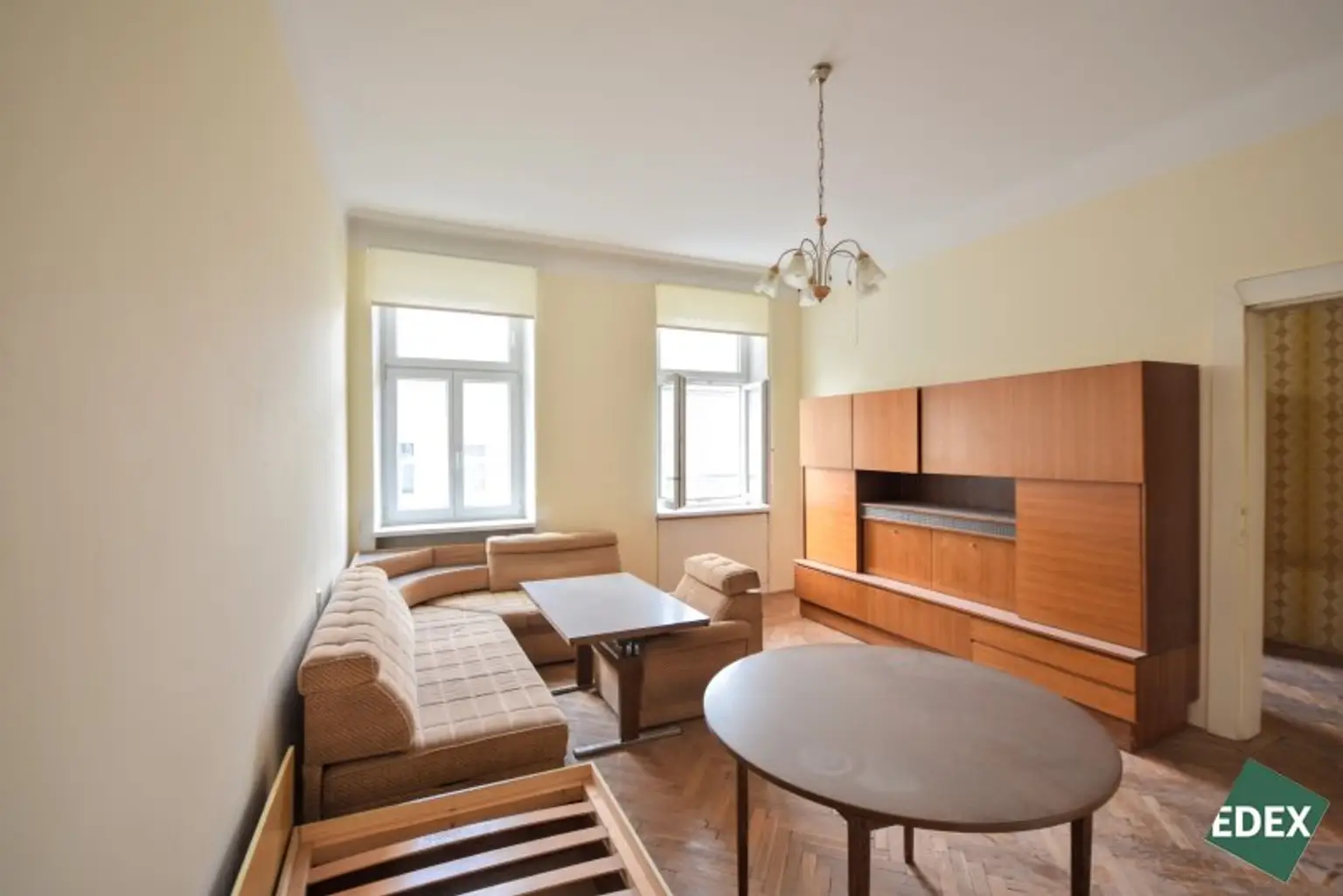 Altbauwohnung zum Sanieren – 48 m² mit Balkon im 3. Liftstock