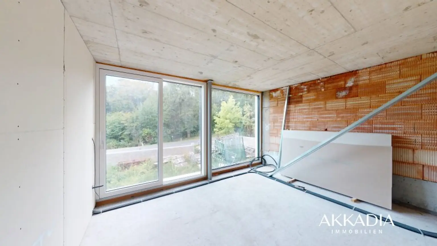 Neuwaldegg Hideaway: Neubau mit Pool, großem Garten & Naturstein