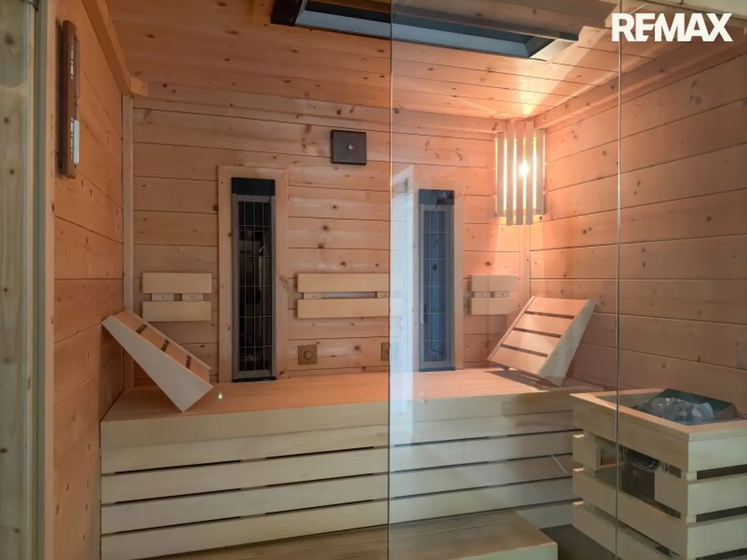 Wohnen am Wasser - ca. 189 m² Wohnfläche & direkter Seezugang auf Pachtgrund!