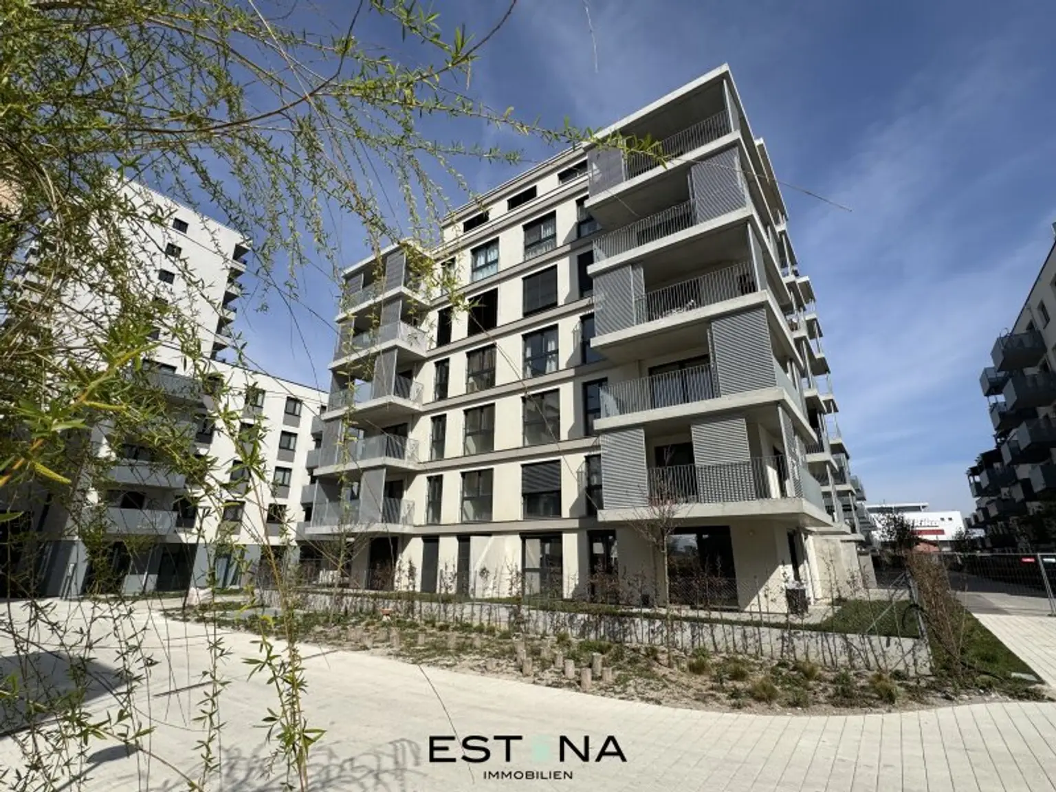 reLAX151 - Entspannt Wohnen umgeben von blühenden Gärten