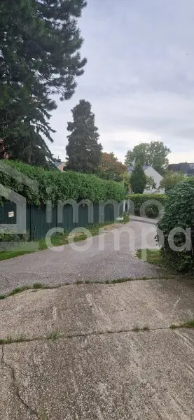 Baugenehmigtes Villengrundstück in exklusiver Lage beim Nussberg