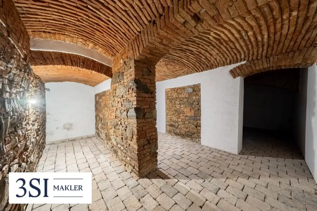Luxus, Privatsphäre und modernste Eleganz vereint - Architektonisches Juwel in exklusiver Grünruhelage des 19. Bezirks