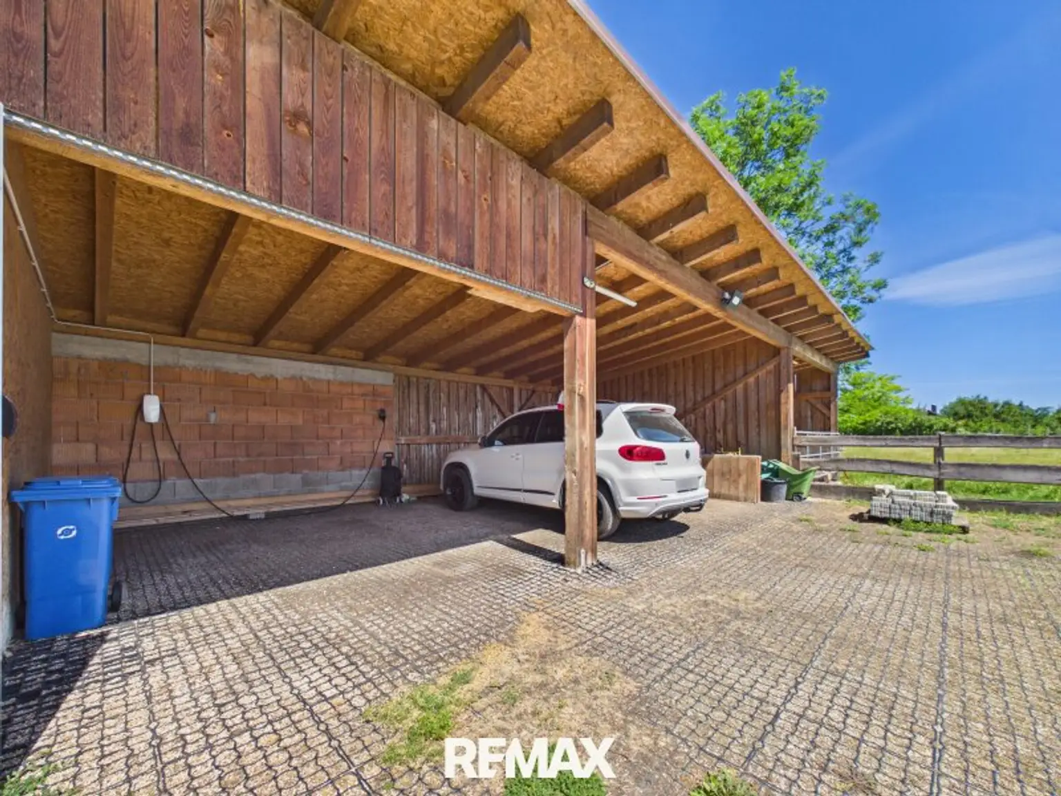 Carport