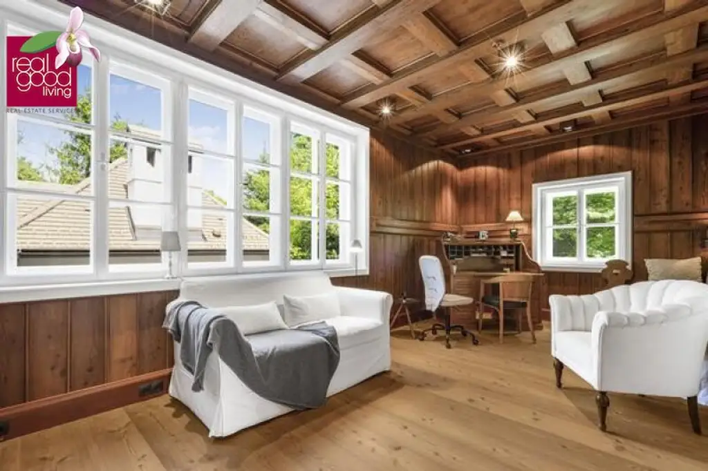 Zeitlose Eleganz im Wienerwald – Historische Villa mit Nebengebäuden  auf Traumgrundstück mit Outdoorpool und Waldsauna