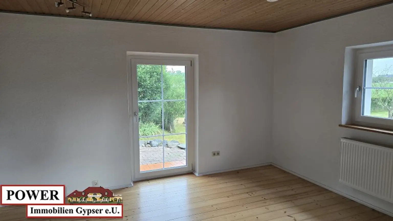 Einfamilienhaus in Waldrandlage / großes Grundstück - Ihr neues Zuhause !
