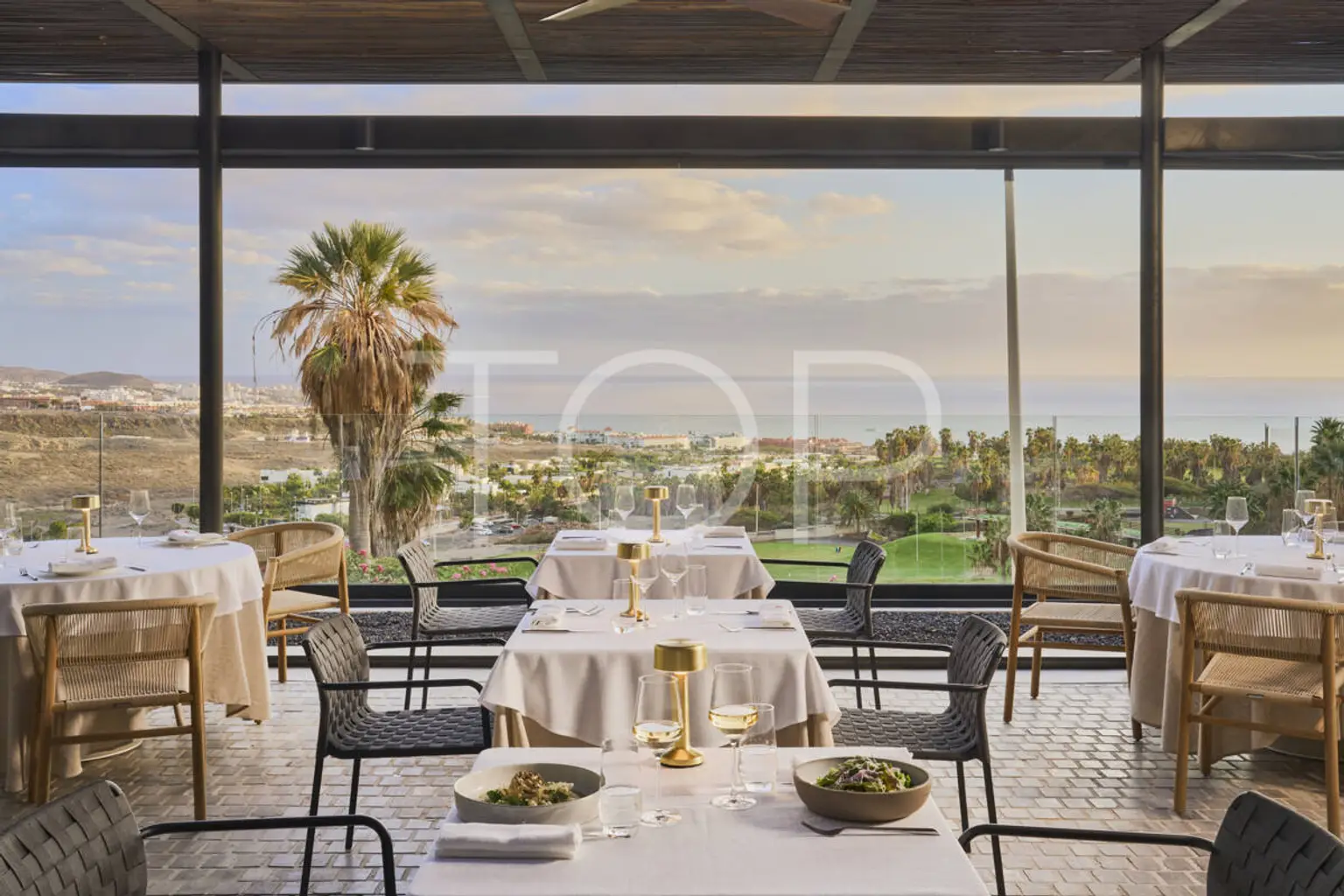 Restaurante Bonfire -RH CORALES VILLAS - SESION MANOLO YLLERA FEB 25