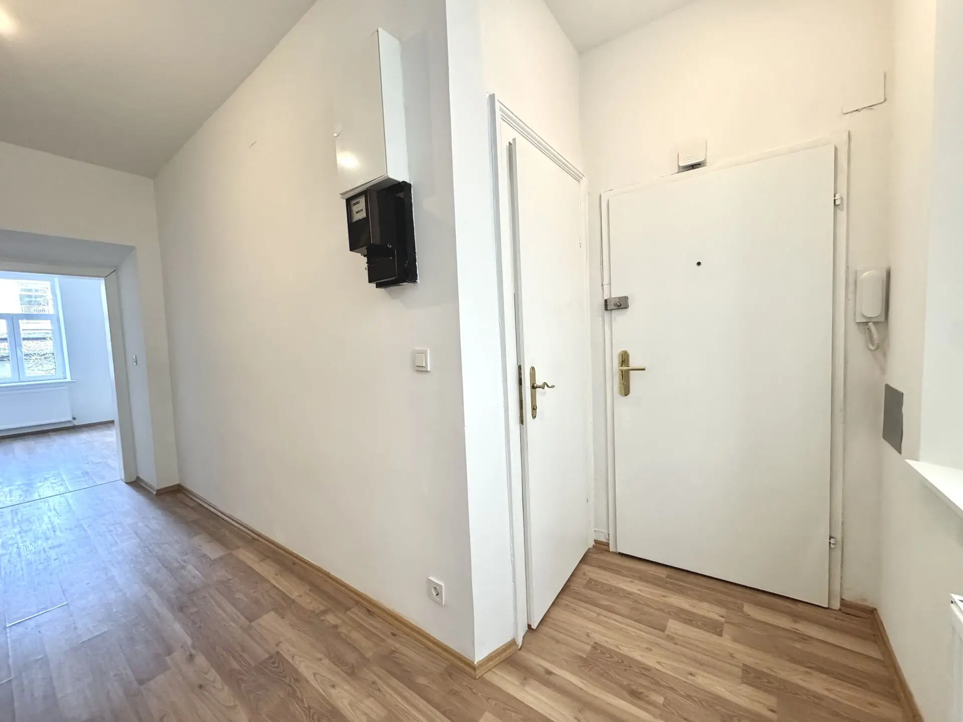 20251118_110448265_iOS