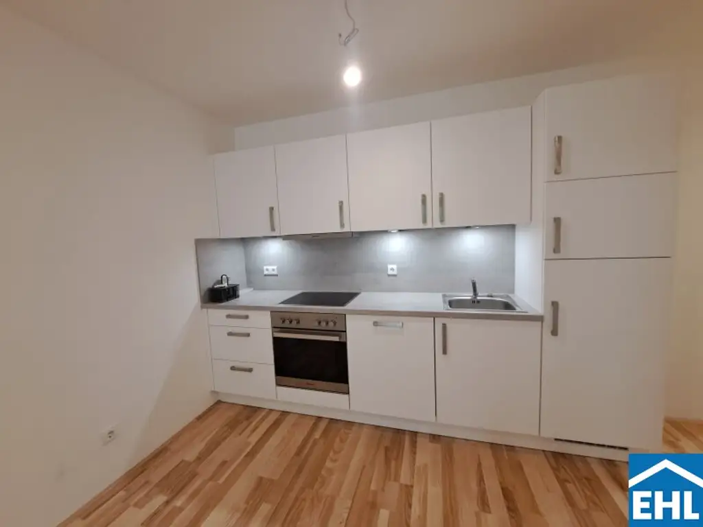 Gemütliche 2-Zimmer-Wohnung direkt an der U3!