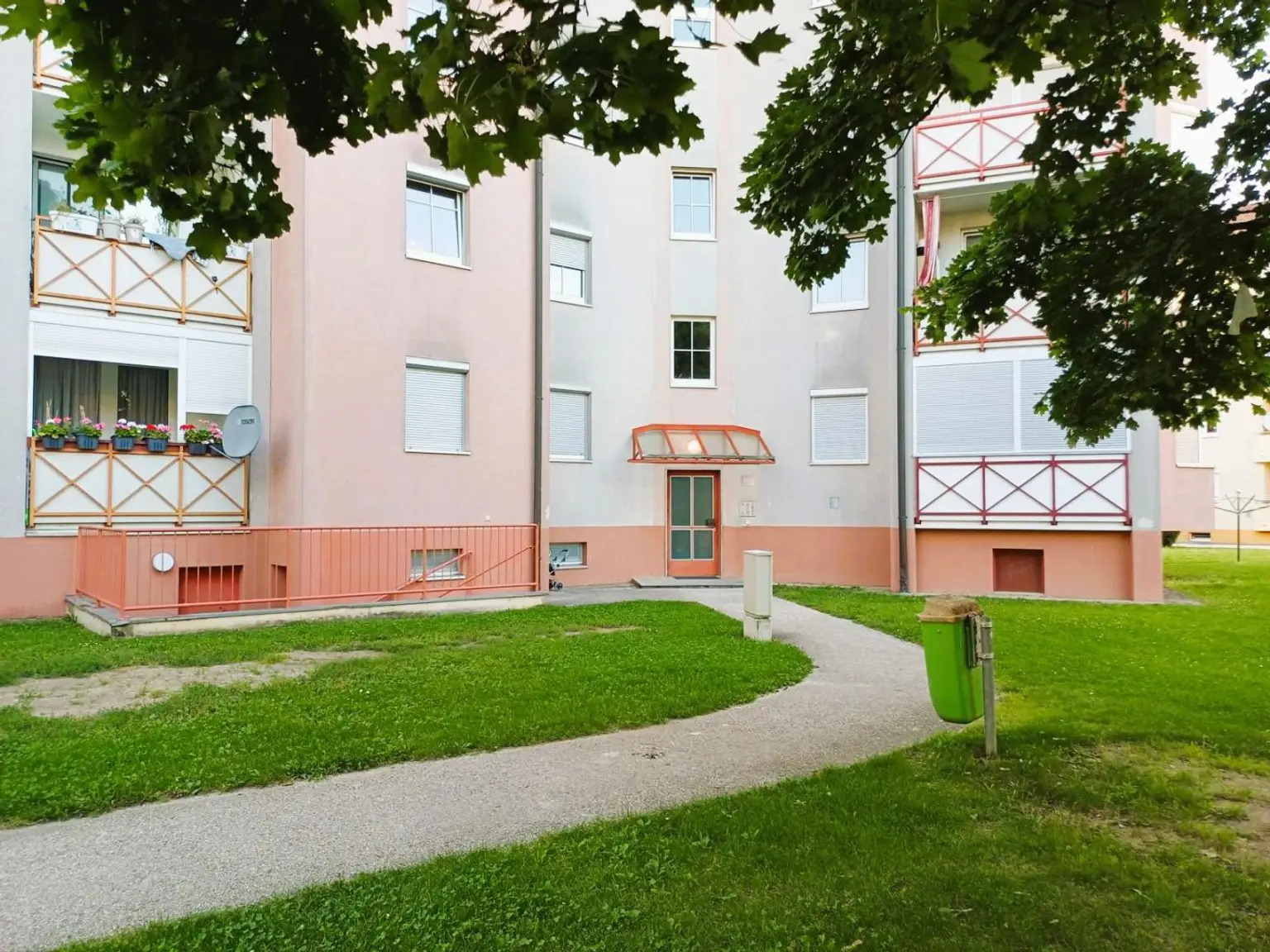 Wels: Geschmackvoll sanierte Eigentumswohnung in beliebter Siedlungslage!