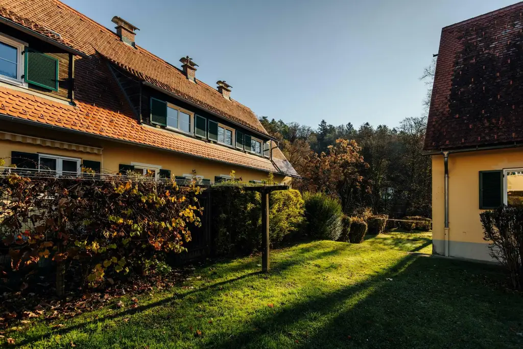 Mariatrost: Die Lage zählt! Sonnig und ruhig! sanierungsbedürftige 2 Zimmer Wohnung!