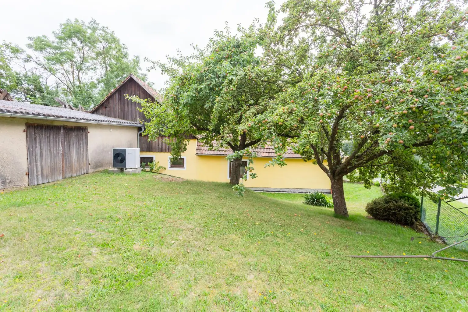 Charmanter Dreikanthof mit Schlossblick nahe Gföhl
