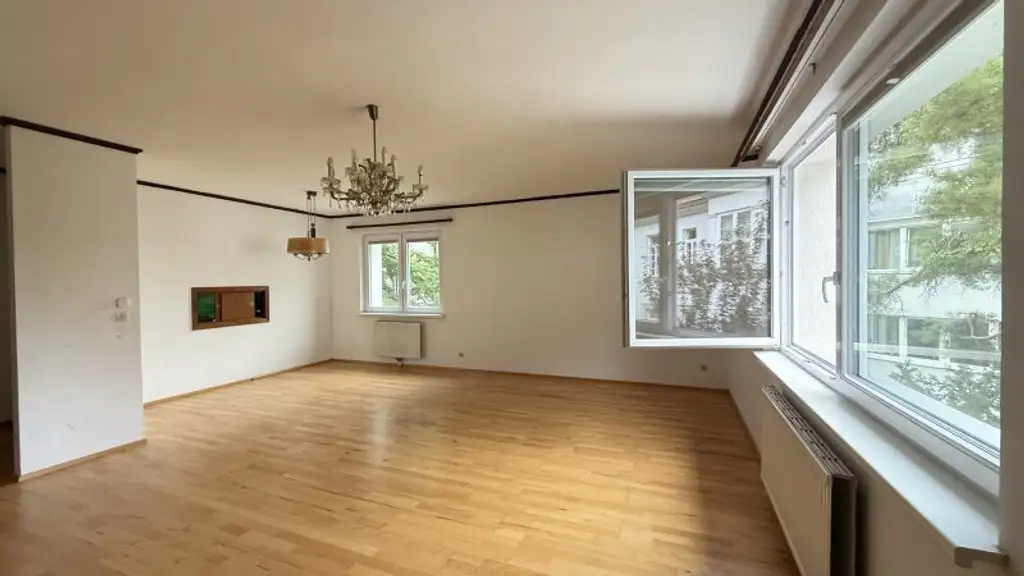 Familiewohnung in Ruhelage: 5-Zimmer mit separater Küche und Garagenstellplatz inklusive nahe Setagayapark