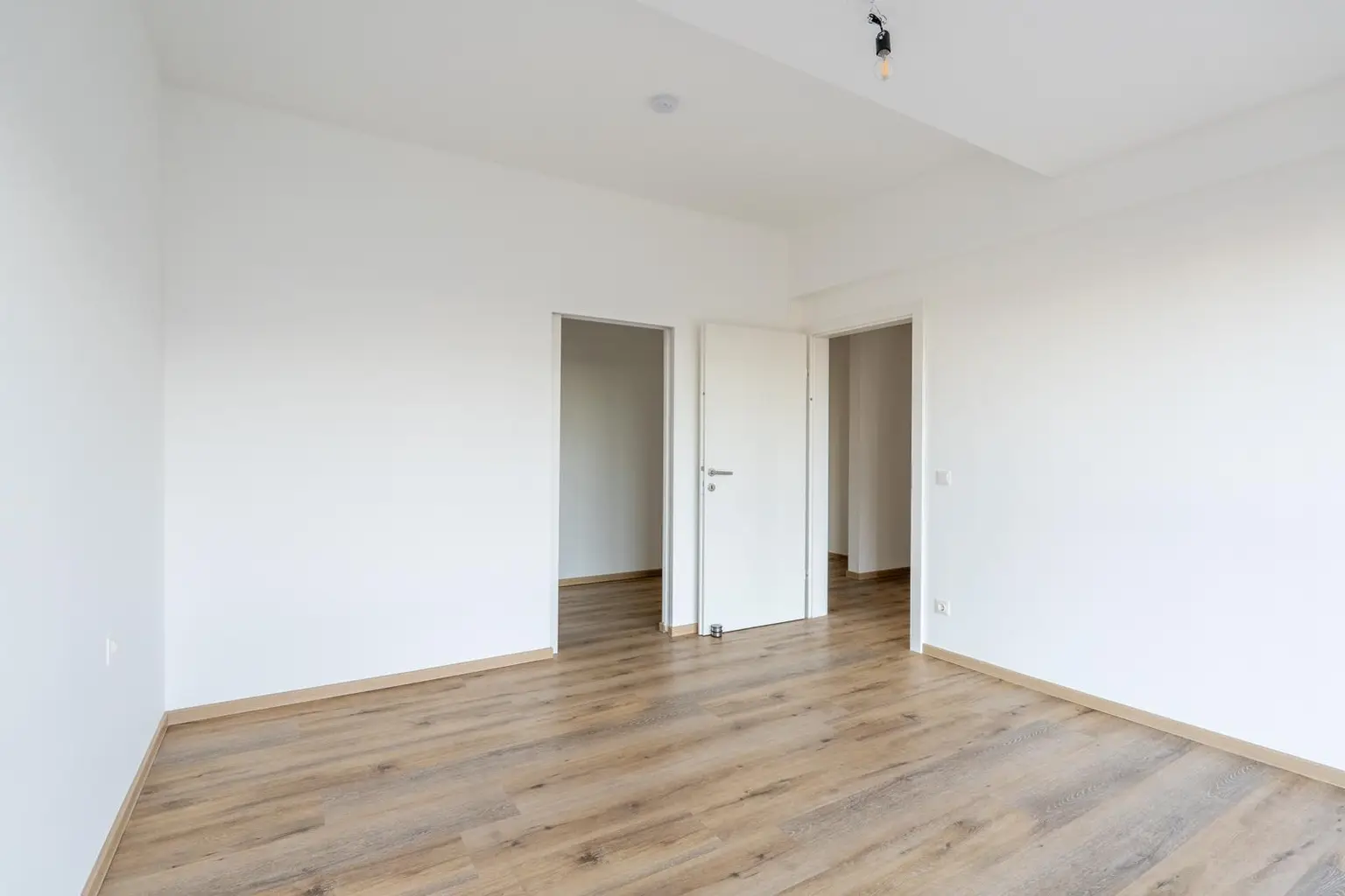"drei Zimmer – du hast Platz"