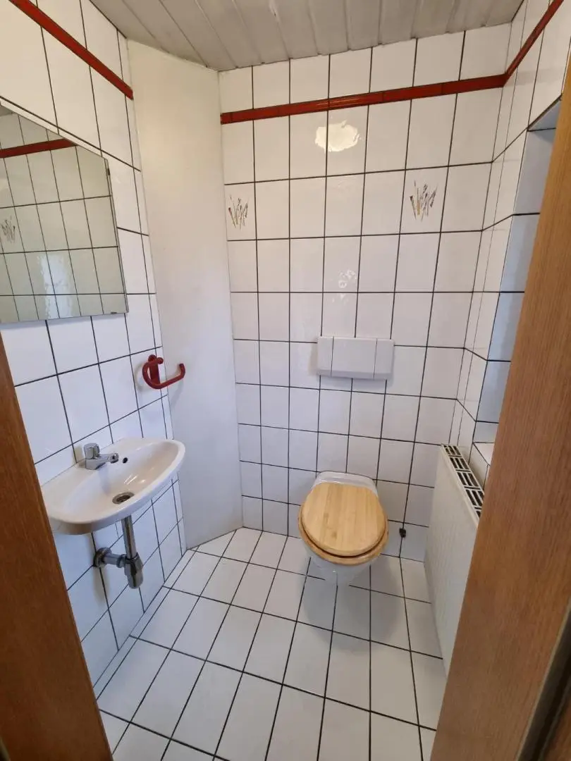 Helle 2-Zimmer-Terrassen-Wohnung mit allg. Garten!