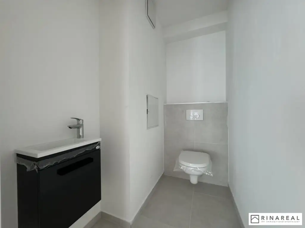 Blumengasse - 2 Zimmer Wohnung mit Balkon | Neubau - Zweitbezug | Klimaanlage | Einbauküche | zzgl. Tiefgaragenstellplatz | ab 1. Dezember 2025