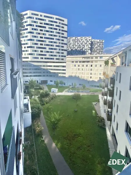 Großes 2-Zimmer-Apartment mit Loggia und Schrankraum beim Hauptbahnhof