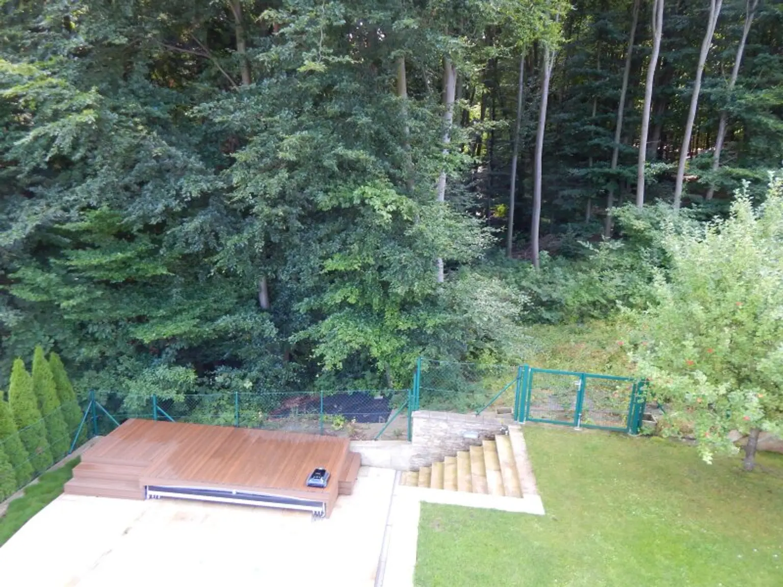 "Wohntraum" Villa mit Pool - Fernblick und direkten Zugang zum Wald