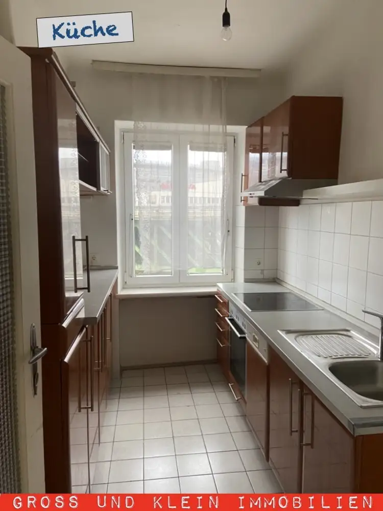 Zimmer_Küche_
Kabinett  - Wohnung 

Gute Lage_zwischen
2 U-Bahn-Stationen