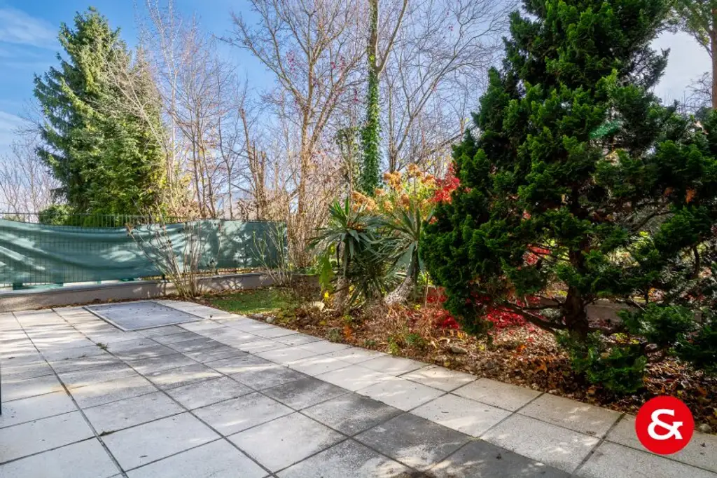 UNBERFISTETE Gartenwohnung mit Hobby/SPA-Ebene und 2 Garagenplätzen!