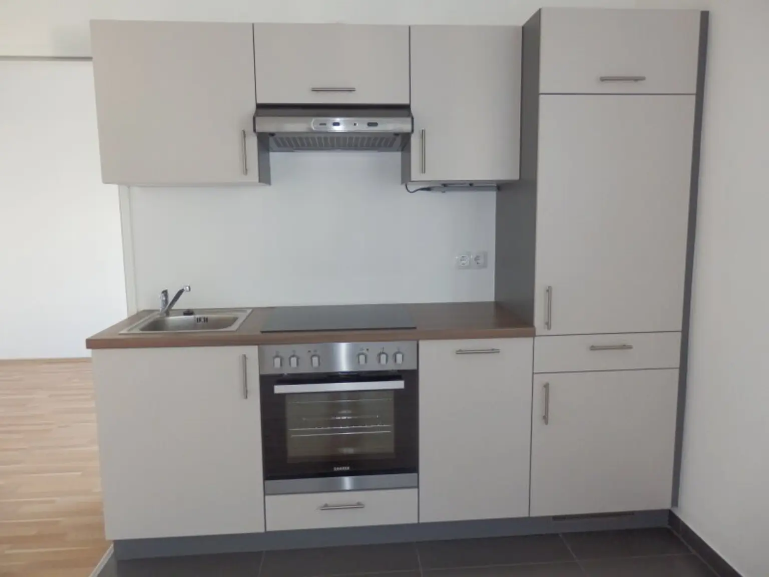 IDEALE HOFSEITIGE 2 Zimmer Neubauwohnung -  tolle Aufteilung!!