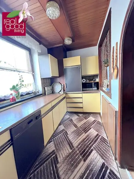 Einfamilienhaus mit 95 m² Wohnfläche, Keller, Garage und 416 m² Garten in Eggern