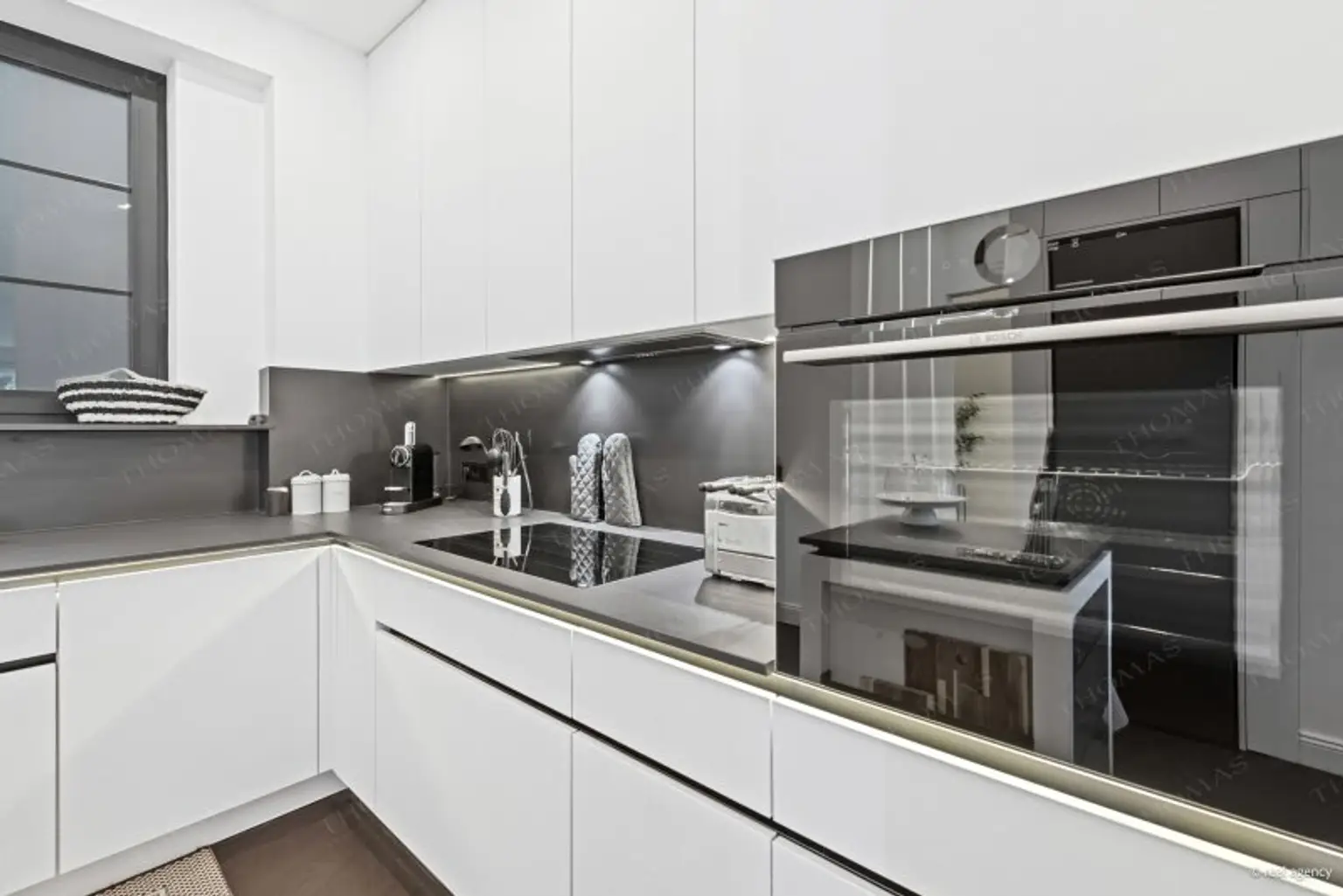 Luxuriöse, komplett möblierte Designerwohnung mit Balkon in Bestlage Döbling – barrierefrei & bezugsfertig