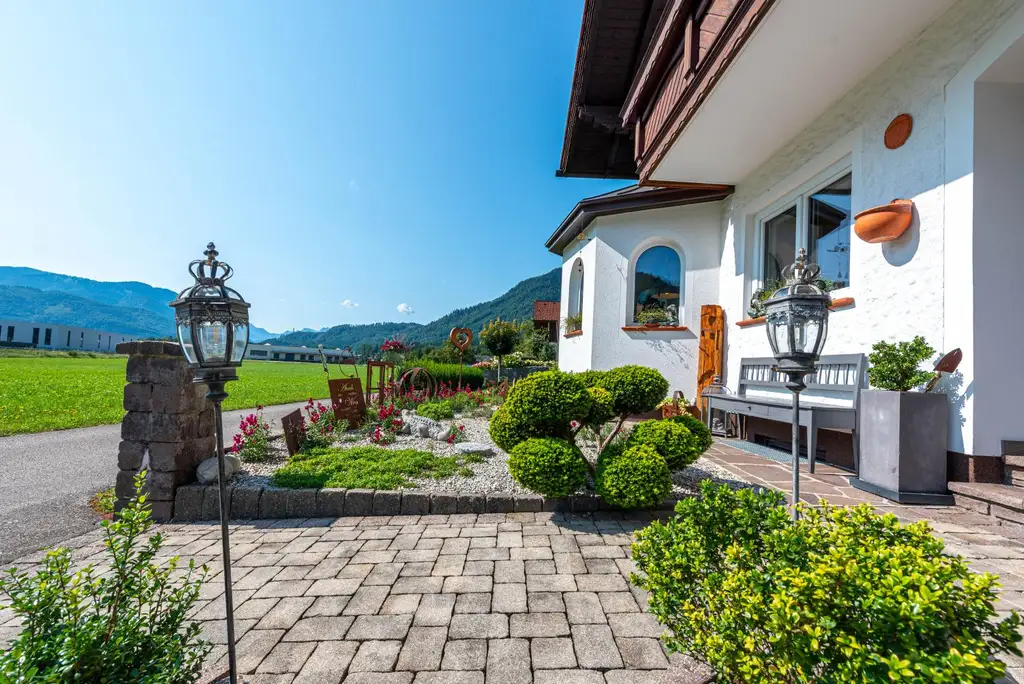 Haus mit HERZ, toller Garten, große Terrasse, herrlicher Ausblick!
