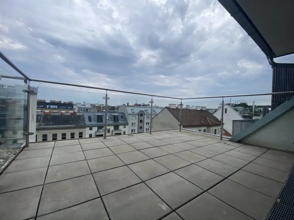 Klimatisierte Dachterrassenwohnung - schöne Terrasse nach Osten - Nahe U1-Keplerplatz