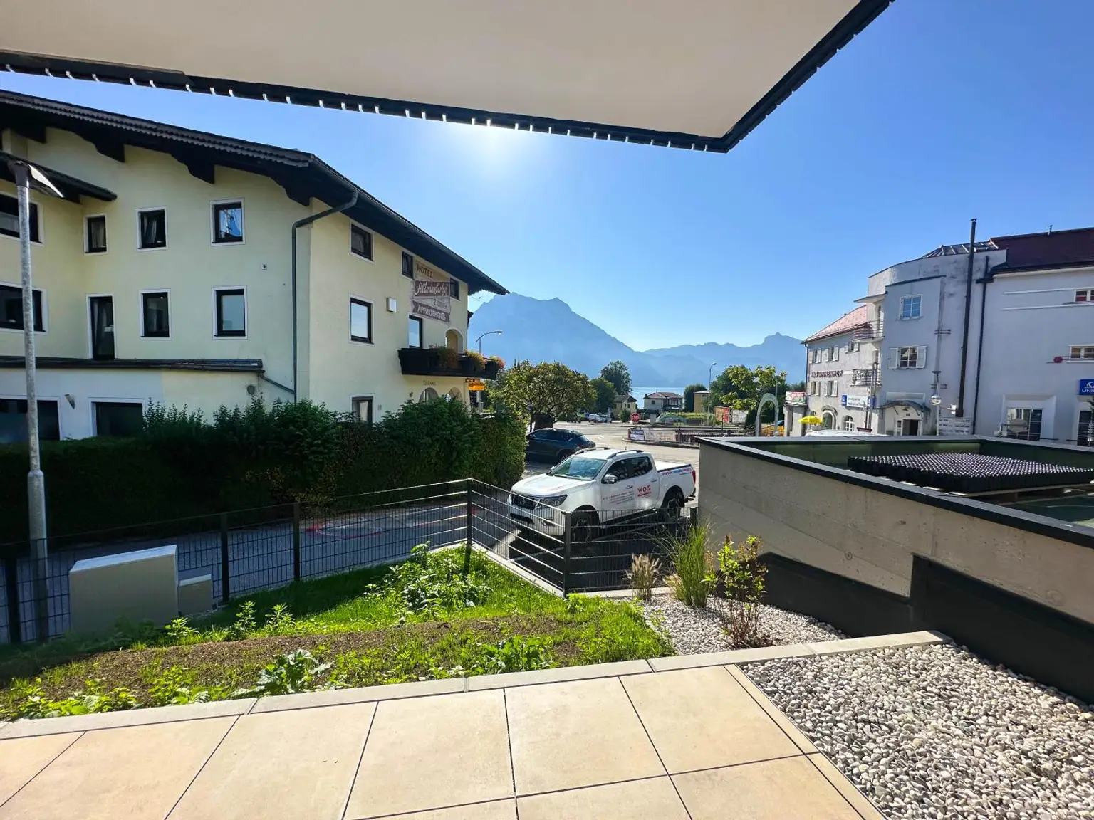wenige Schritte zum See und ins Zentrum - Haus am See - Bezugsfertige Neubauwohnung in Altmünster
